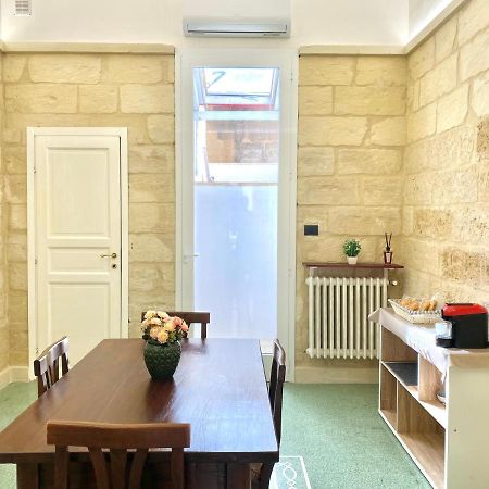 Vohis Luxury House - Fast Wi-Fi & Easy Parking Lägenhet Lecce Exteriör bild