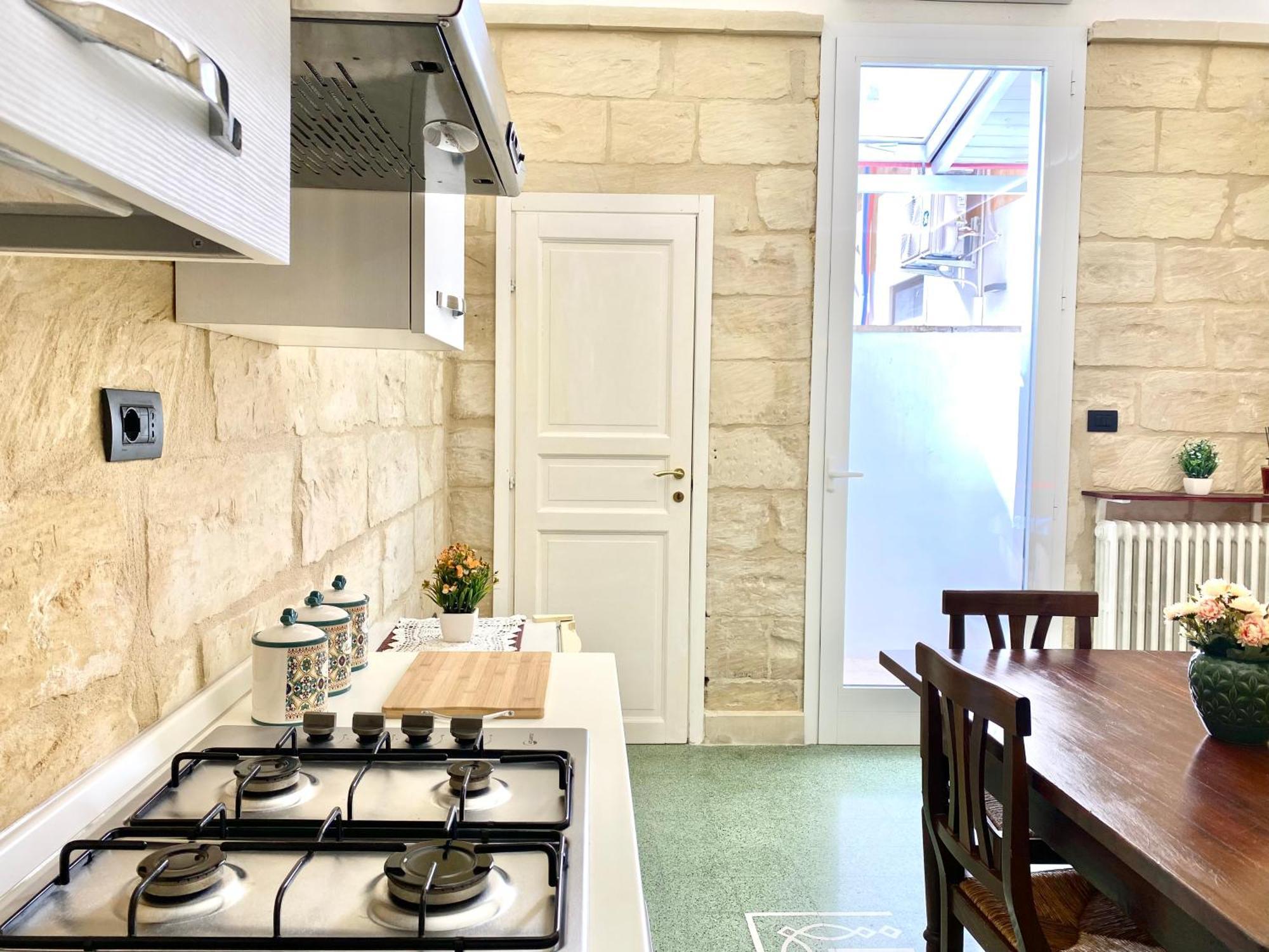 Vohis Luxury House - Fast Wi-Fi & Easy Parking Lägenhet Lecce Exteriör bild